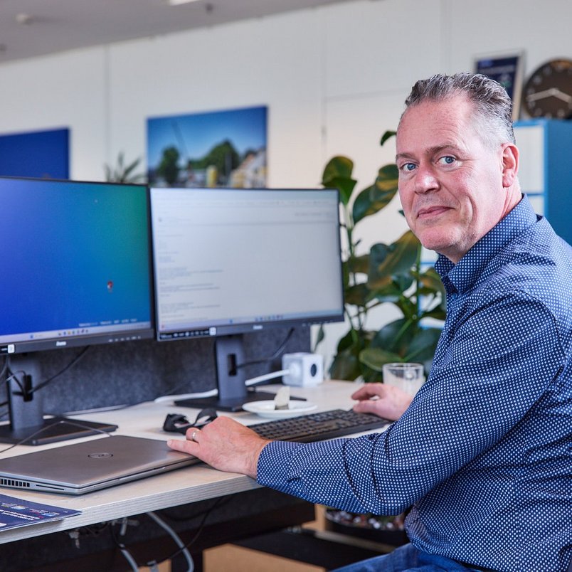 Contact opnemen met TÜV NORD Medewerker van TÜV NORD zit klaar om contactvragen te beantwoorden.